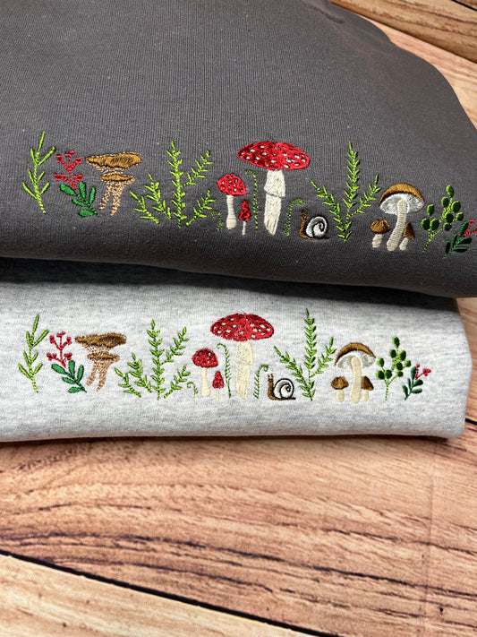 ENCHANTED FOREST EMBROIDERED HEDGEROW WILDFLOWER SWEATSHIRT