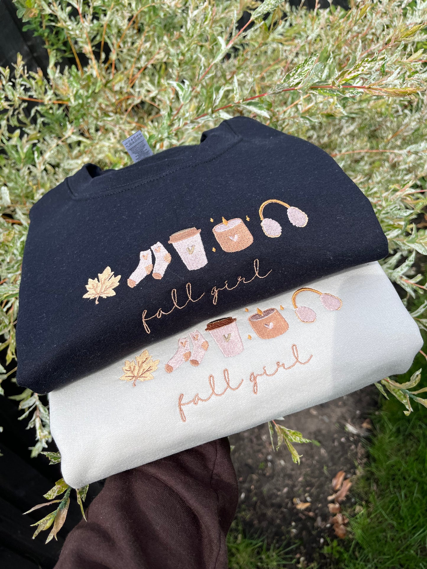 EMBROIDERED FALL GIRL SWEATSHIRT