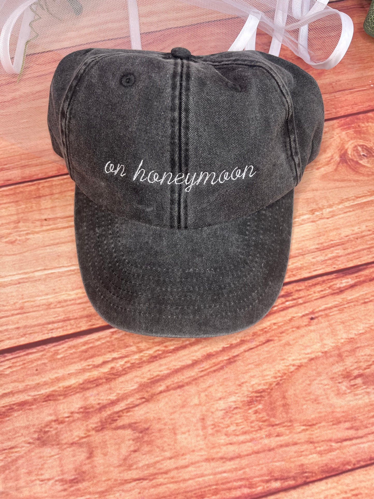 ON HONEYMOON BRIDE EMBROIDERED CAP