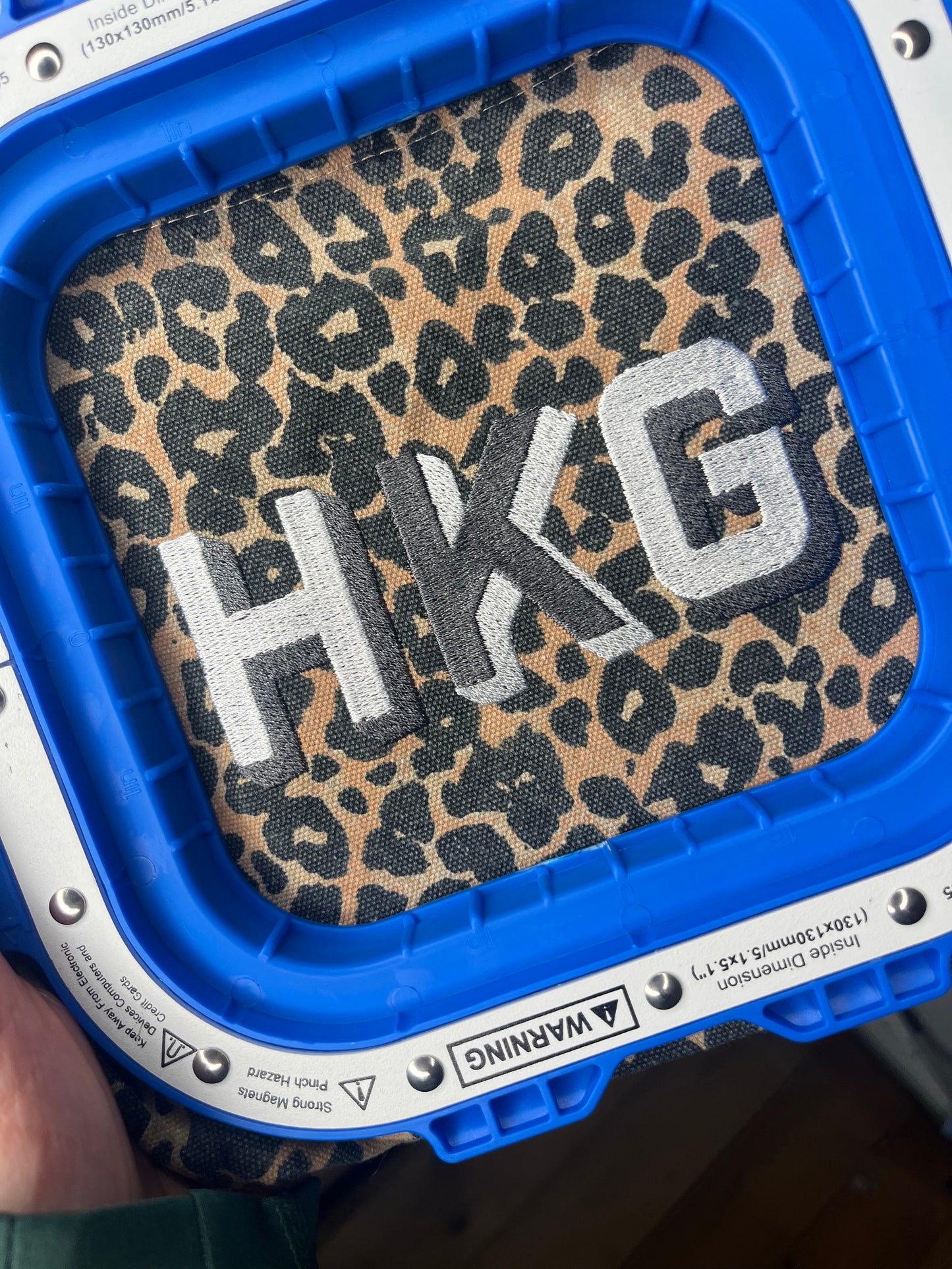 EMBROIDERED ANIMAL PRINT SHADOW FONT POUCH
