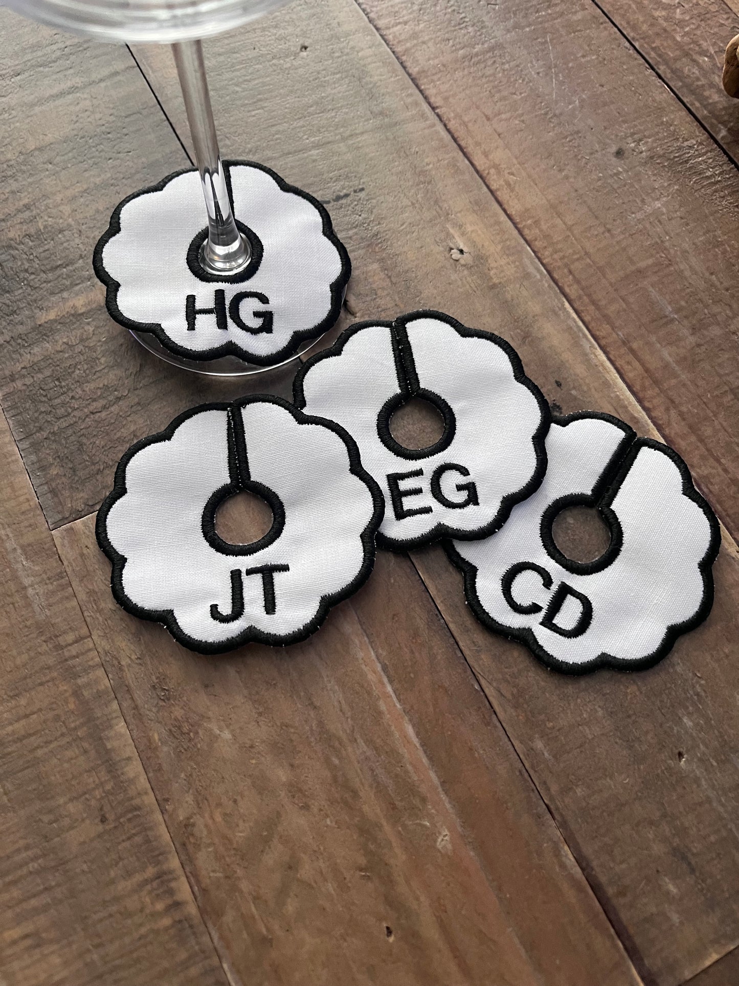 CUSTOM WINE GLASS TAGS