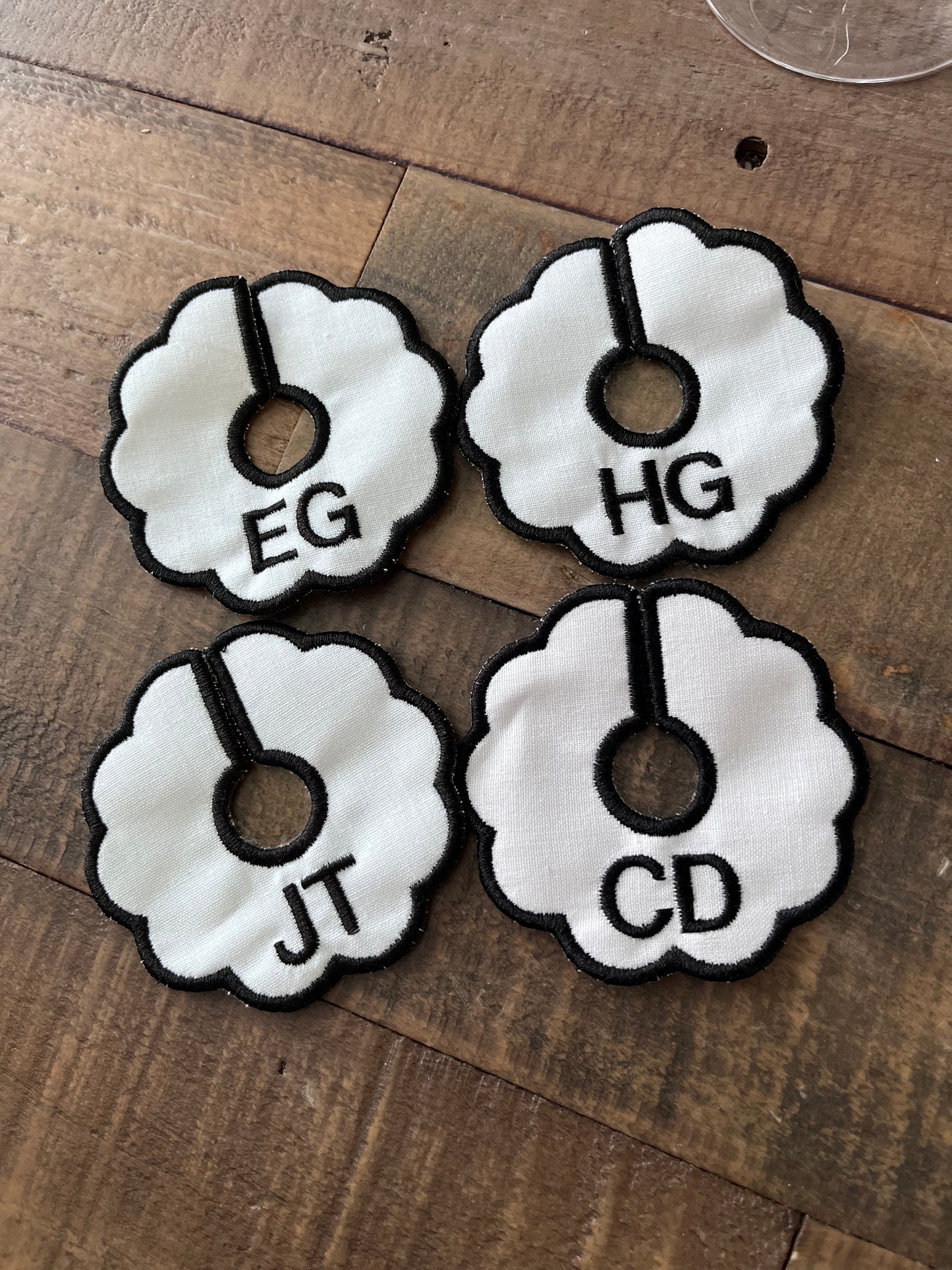 CUSTOM WINE GLASS TAGS