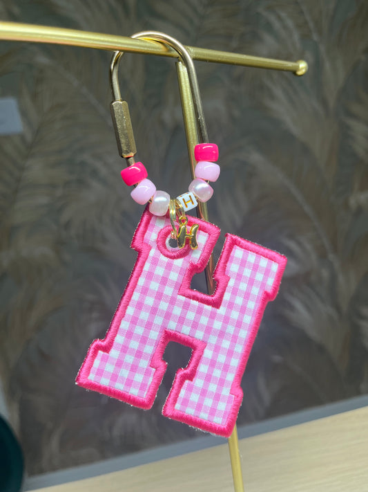 INITIAL GINGHAM BEAD KEYCHAIN BAGTAG
