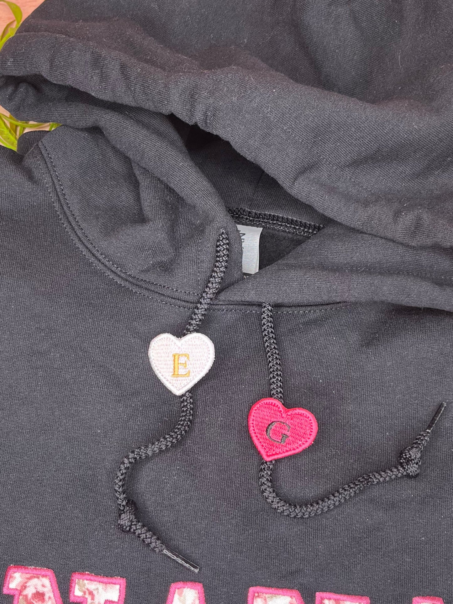 PERSONALISED EMBROIDERED HEART HOODIE CHARMS CUSTOM INITIALS FOR DRAWSTRINGS