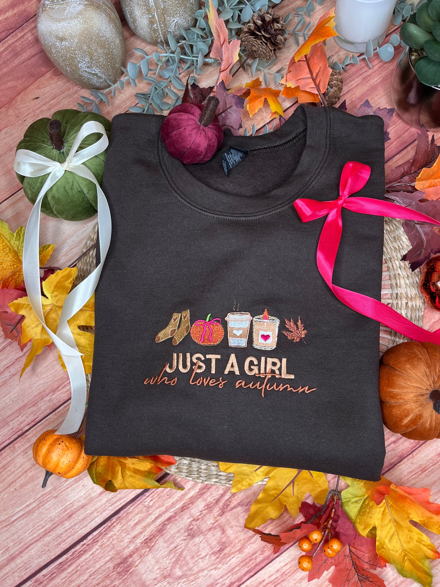 JUST A GIRL WHO LOVES AUTUMN EMBROIDERED SWEATSHIRT