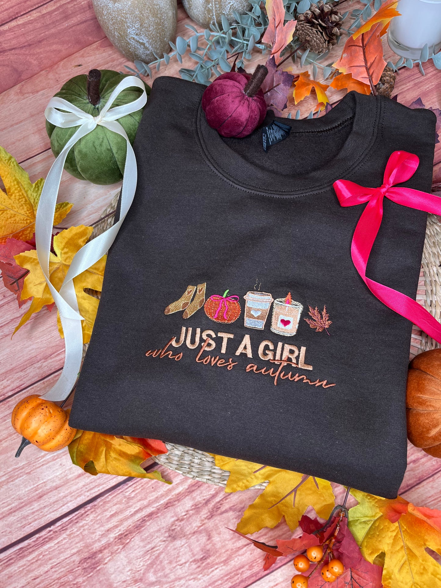JUST A GIRL WHO LOVES AUTUMN EMBROIDERED SWEATSHIRT